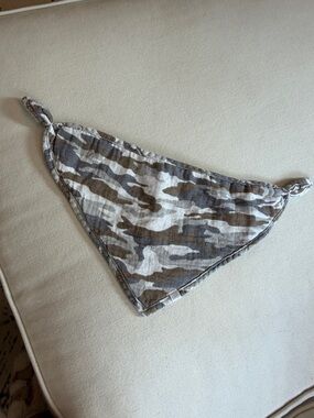 Mudpie Camo Triangle Bandana Bib- Neutral Camouflage